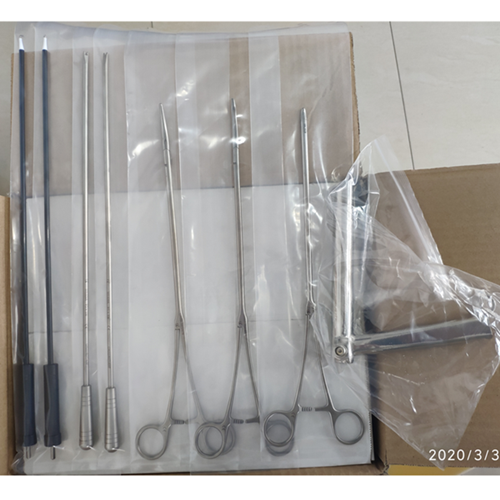 VATS, L Hook, Knot Pusher e Laringoscópio para serem enviados para a Rússia